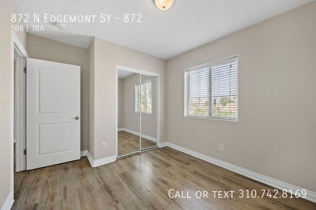 Building Photo - 872 N Edgemont St