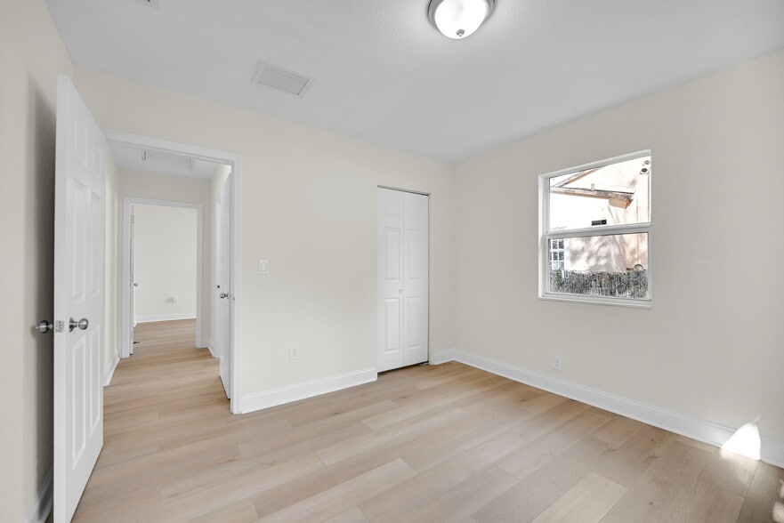 Building Photo - 299 NW 43rd St