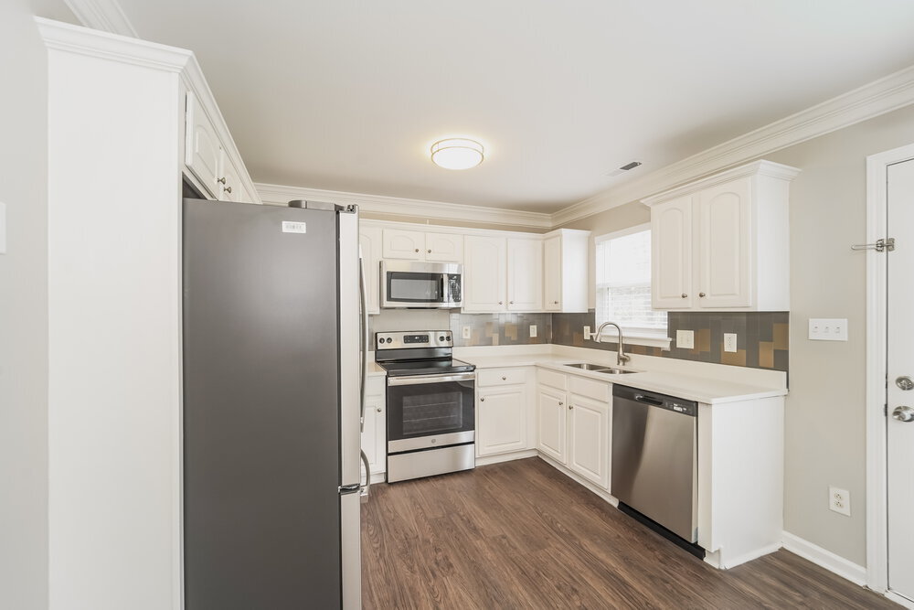 Building Photo - 734 Ablow Dr