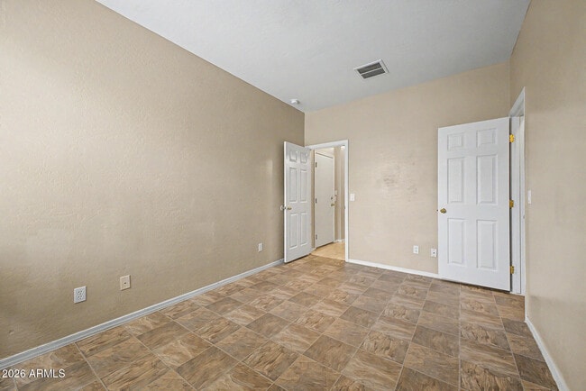 Building Photo - 15109 W Desert Mirage Dr