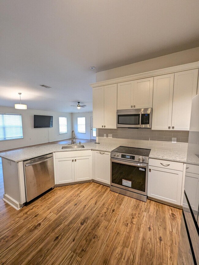 Building Photo - 1020 Freeport Ct