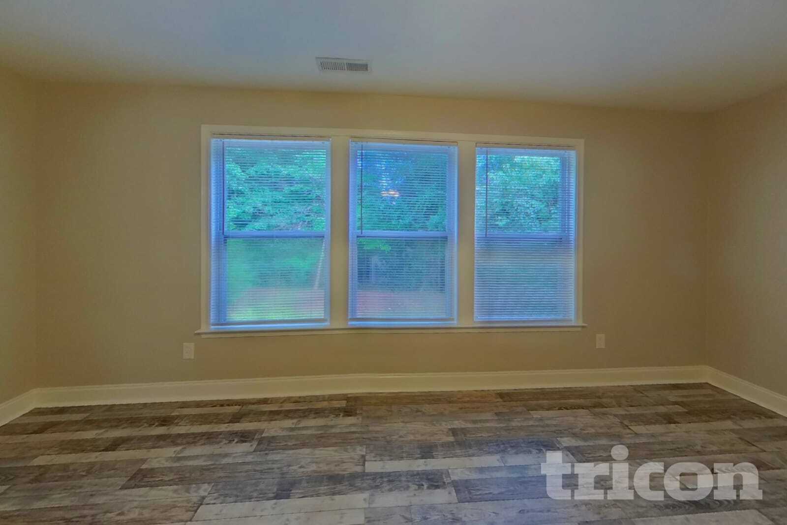Building Photo - 451 Presidents Ct