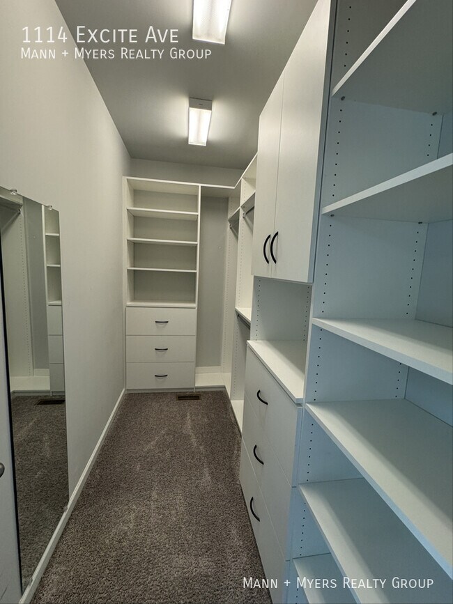 Building Photo - 1114 Excite Ave