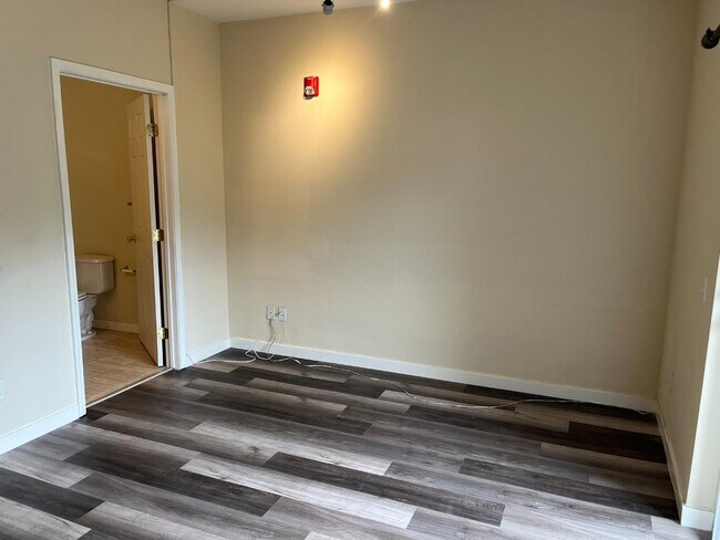 Building Photo - 513 Callippe Ct