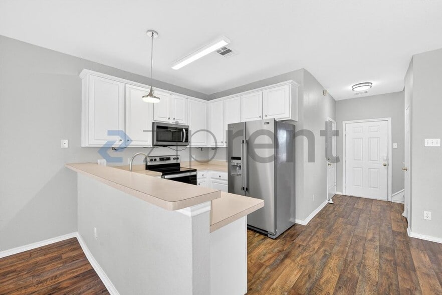 Building Photo - 8797 Holly St