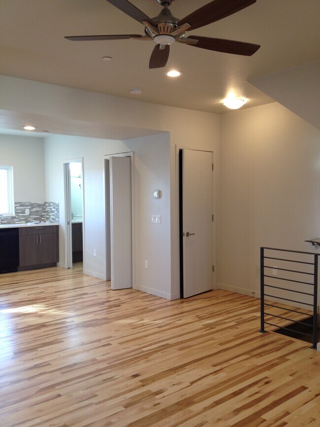 Building Photo - 309 Urban Prairie St