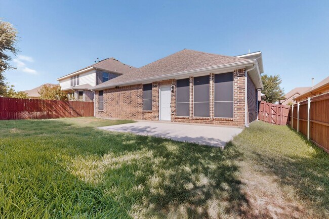 Building Photo - 3312 Glen Crest Ln