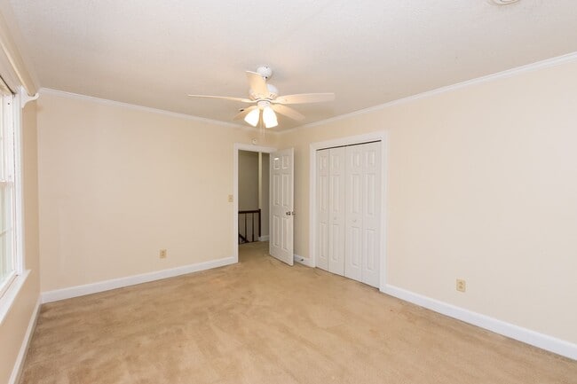 Building Photo - $300 off the first month's rent on a 12 mo...