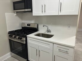 Building Photo - 411 15th St