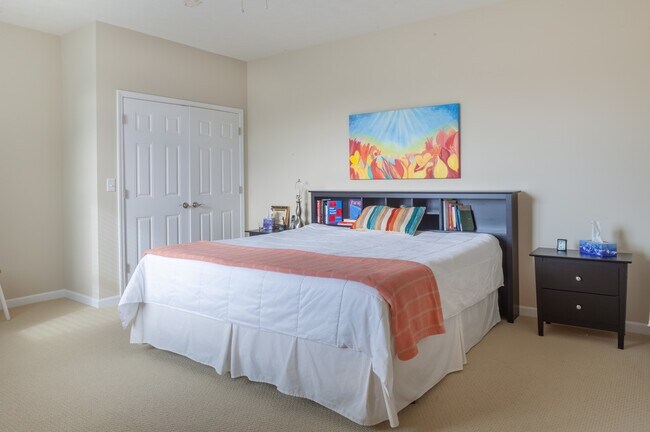 Building Photo - Available Sept 4th, 2026!