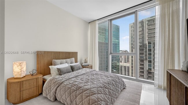 Building Photo - 300 Biscayne Blvd
