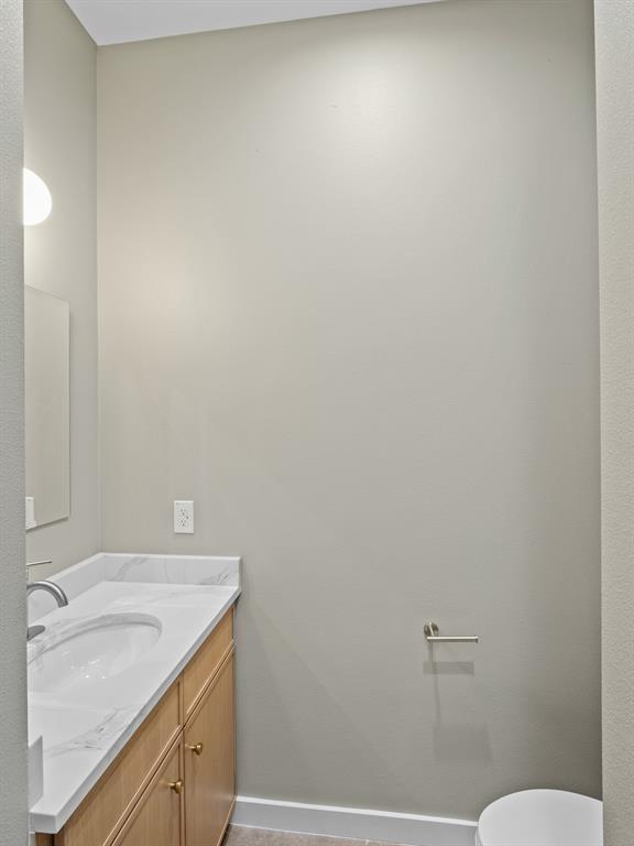 Building Photo - 1165 Nickols Ave