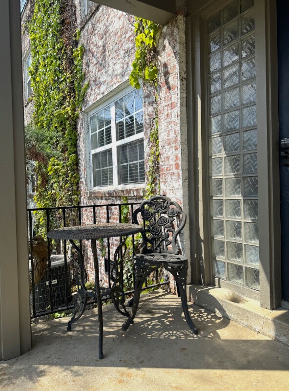 Building Photo - 529 Whitham Ave