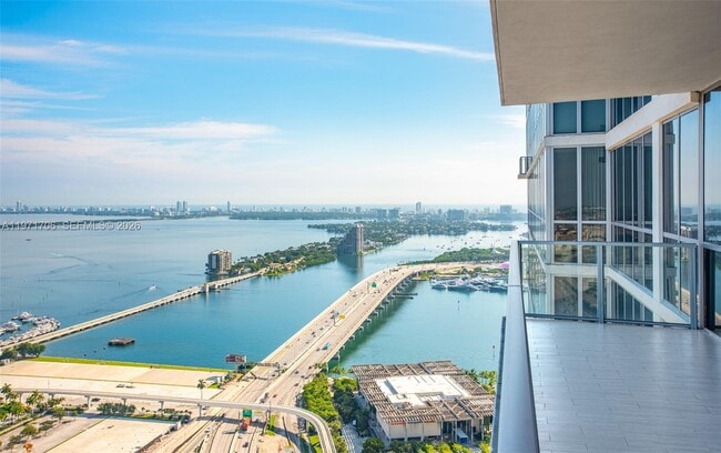 Building Photo - 1100 Biscayne Blvd
