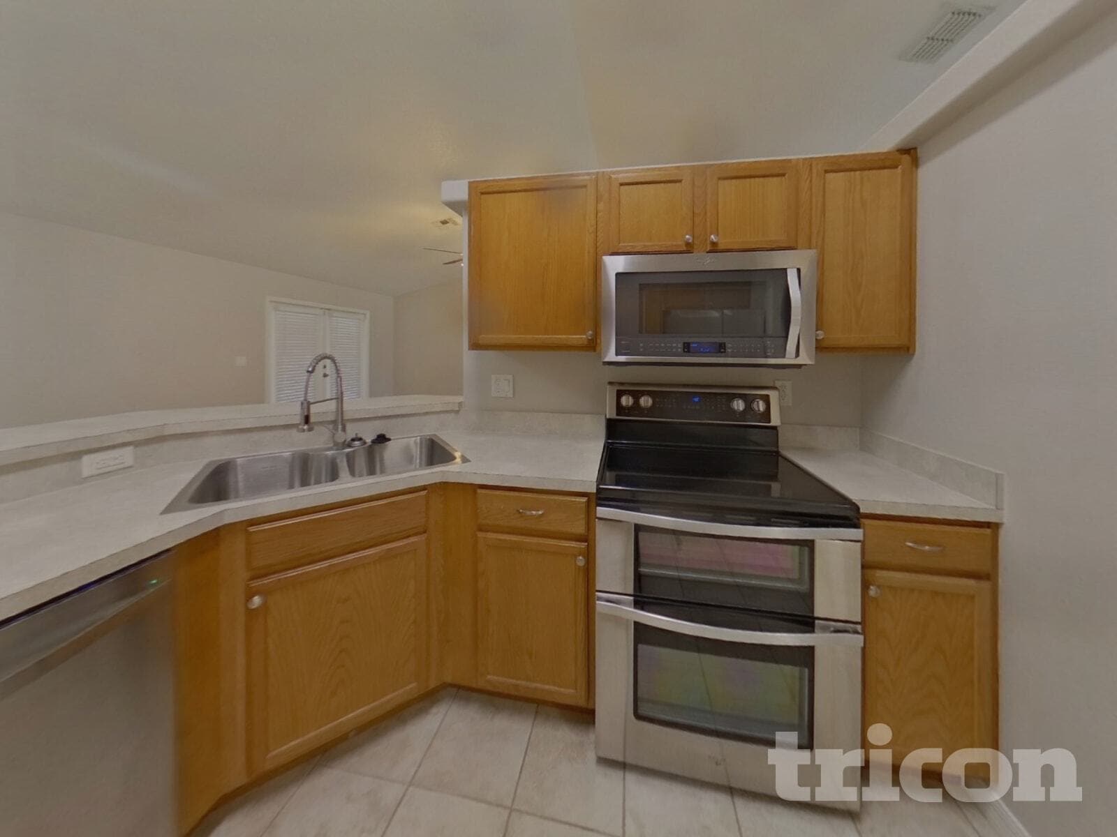 Building Photo - 613 Westview Dr