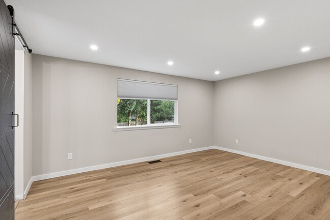 Building Photo - 9488 Olson Rd NW