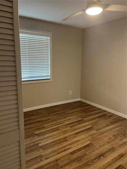 Building Photo - 528 Golden Raintree Pl
