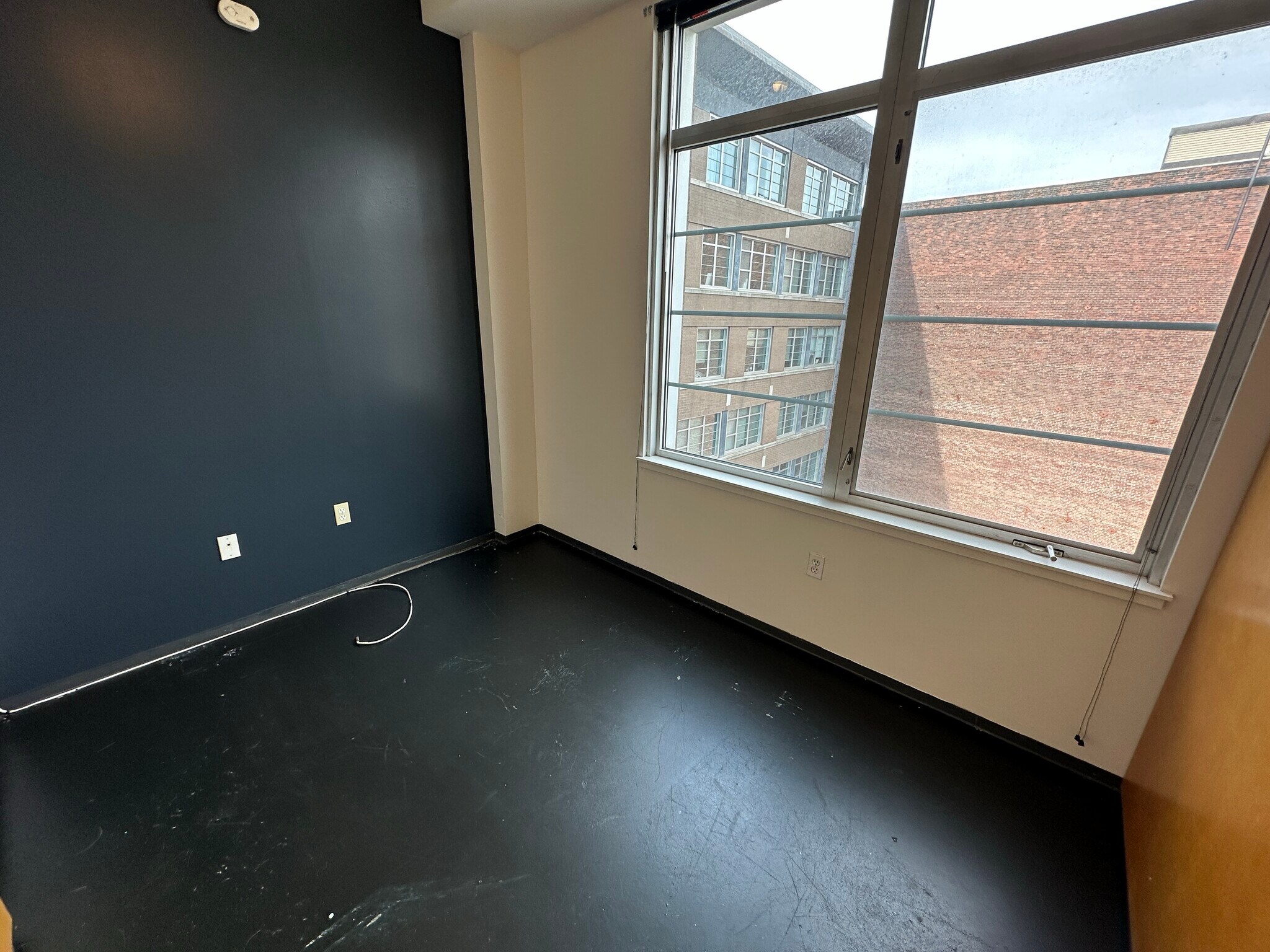 Building Photo - 117 E Berkeley St