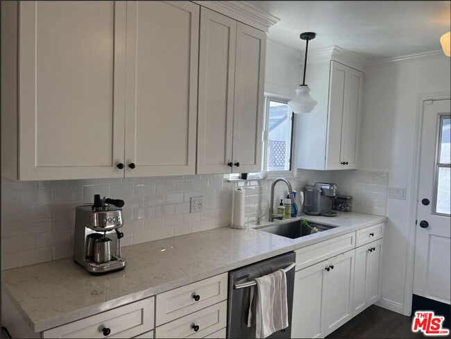 Building Photo - 3125 Stanford Ave