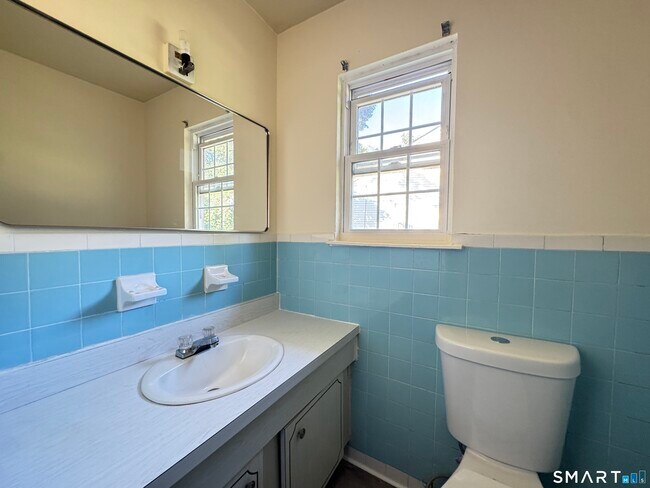 Building Photo - 81 Angel Dr
