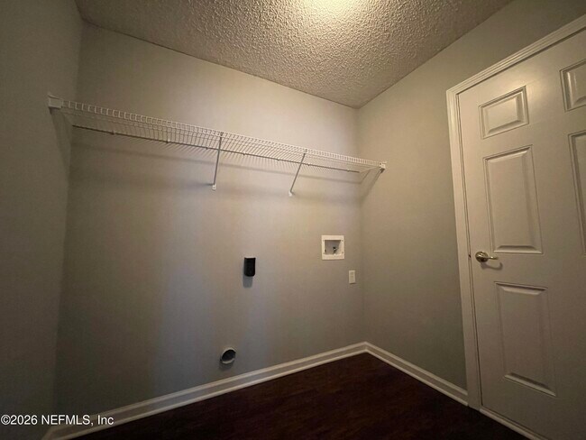 Building Photo - 9374 Daniel's Mill Dr
