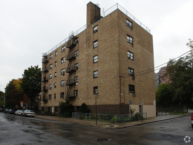 505 Van Cortlandt Park Ave Yonkers, NY - 505 Van Cortlandt Park Ave