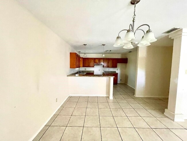 Building Photo - 231 Malaga Dr