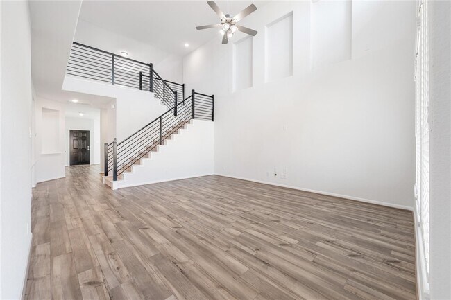 Building Photo - 208 Cambria Green Ln