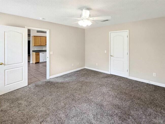 Building Photo - 734 Marlin Spike Dr