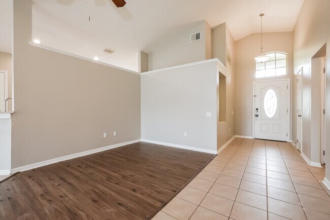 Building Photo - 8562 Fort Thomas Way