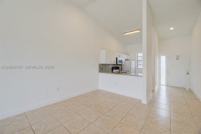 Building Photo - 6707 NW 193rd Ln