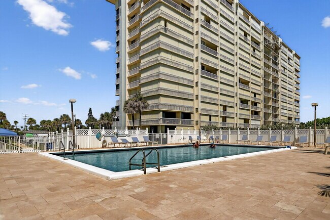 Building Photo - 10680 S Ocean Dr
