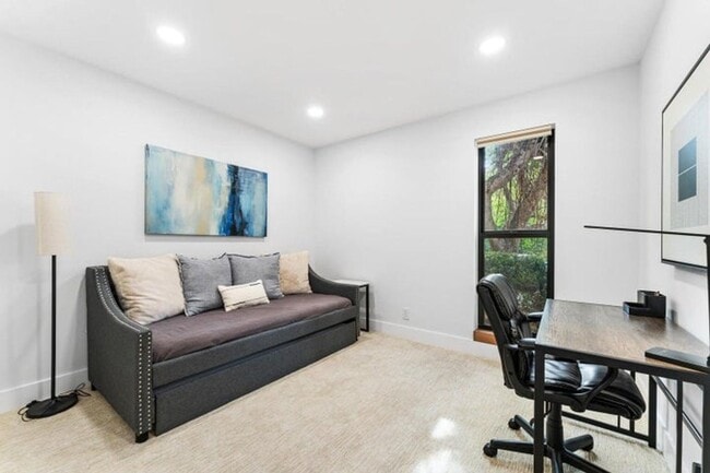 Building Photo - 5610 S Ocean Blvd