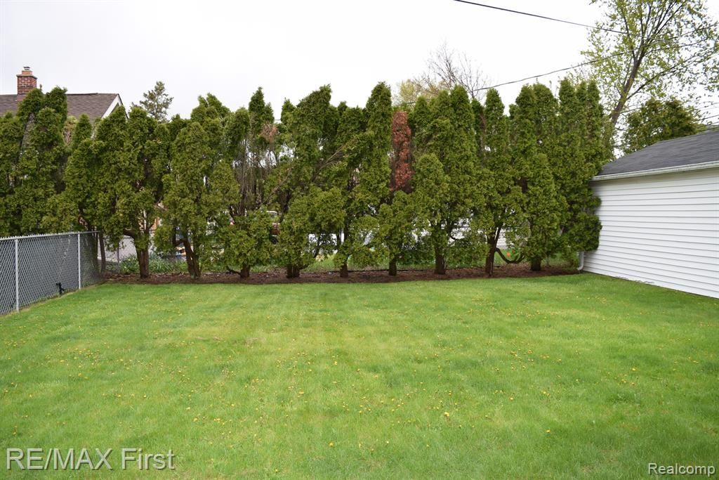 Building Photo - 2666 Catalpa Dr