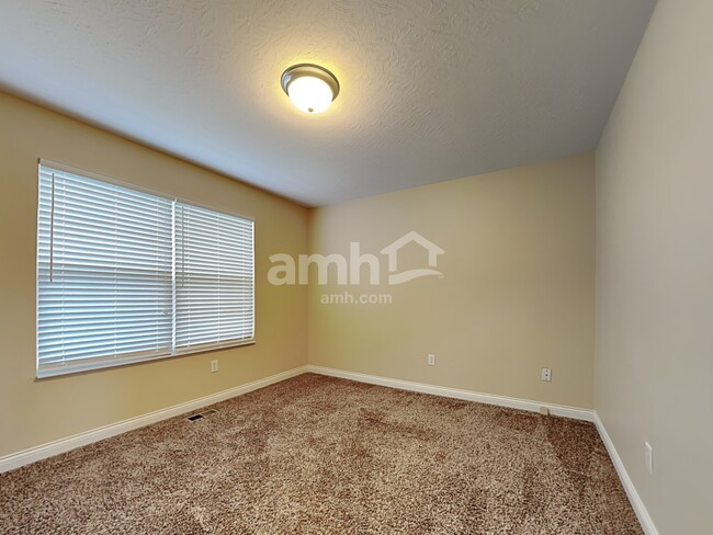 Building Photo - 10396 Lynchburg Dr