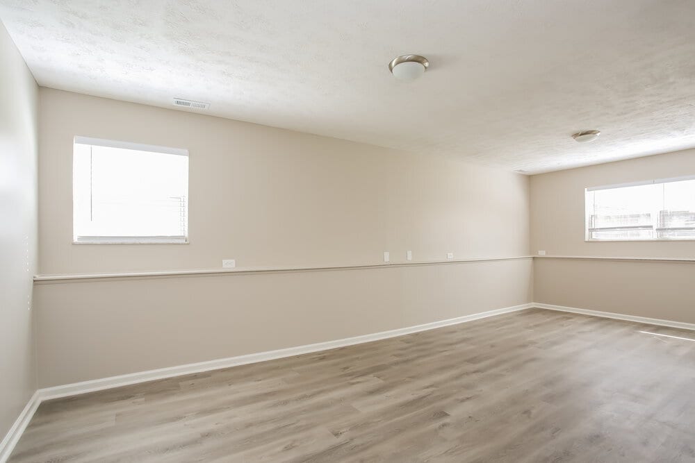 Building Photo - 445 Oak Meadow Dr