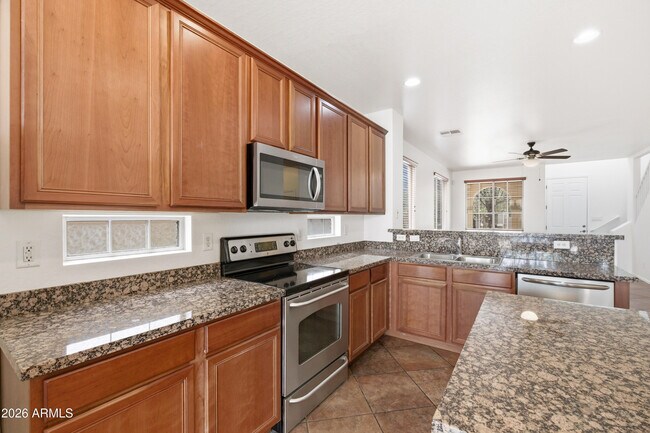 Building Photo - 4157 E Santa Fe Ln