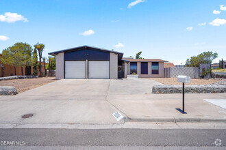 Building Photo - 7101 Cerro Negro Dr