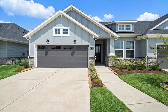 Building Photo - 1718 Forest Mist Dr