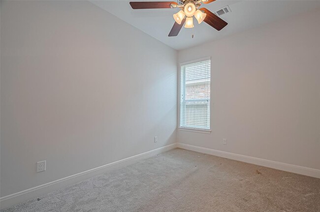 Building Photo - 25919 Orchard Knoll Ln