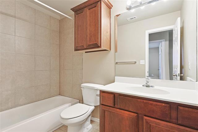 Building Photo - 819 Parkplace Ridge