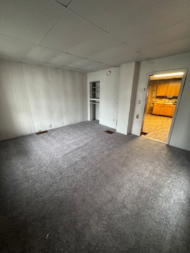 Building Photo - 719 Steel St