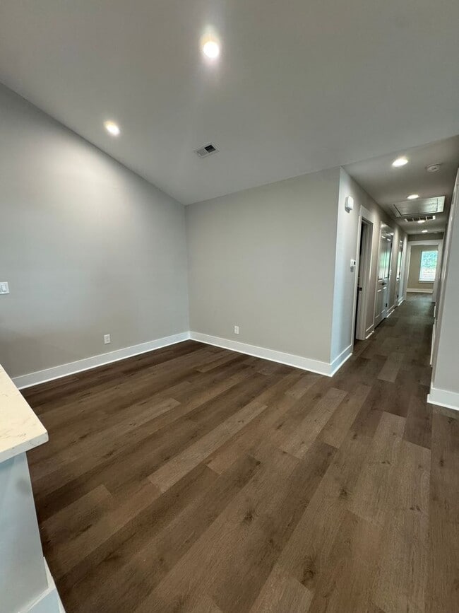 Building Photo - 136 Brawley Villas Pl