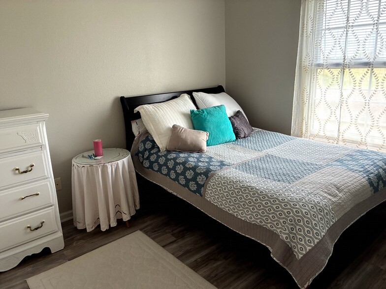 Bedroom #2 - 1948 Glenbridge Rd