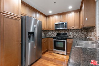 Building Photo - 6020 S Seabluff Dr