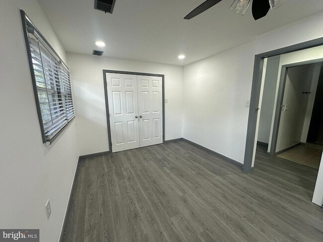 Building Photo - 10704 Montgomery Rd