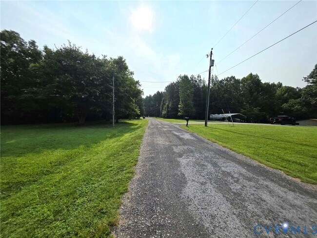Building Photo - 21500 Runaround Ln