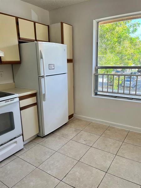 Building Photo - 8030 SW 21st Ct