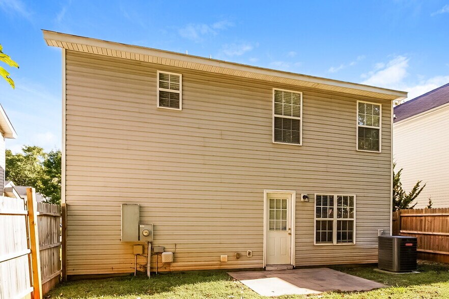 Building Photo - 316 Peachtree Rd