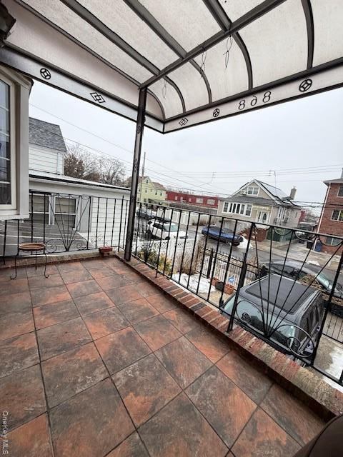 Building Photo - 868 E 95th St